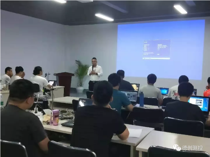 国产精品扒开腿做爽爽爽日本无码