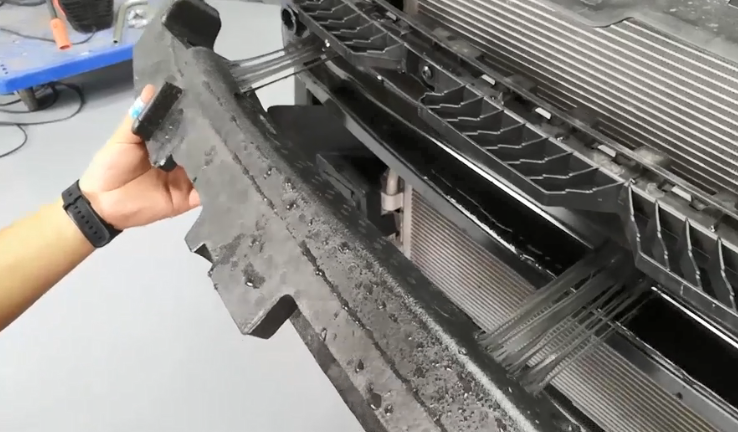 国产精品扒开腿做爽爽爽日本无码