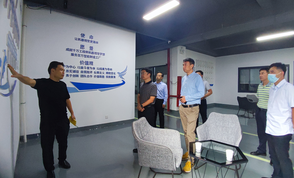 国产精品扒开腿做爽爽爽日本无码