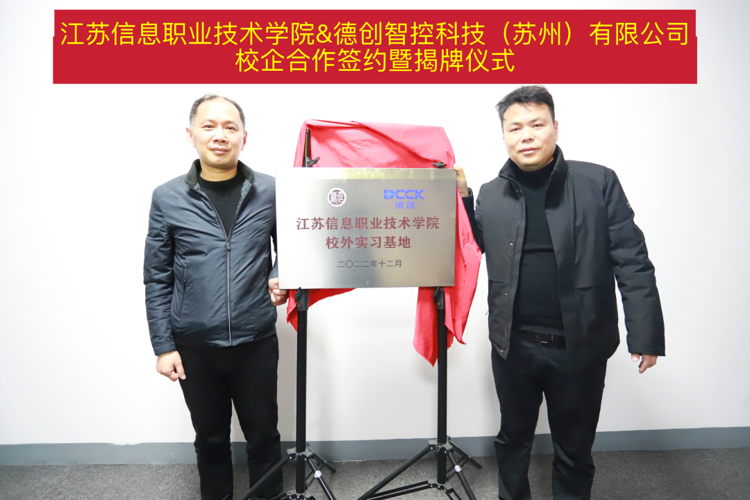 国产精品扒开腿做爽爽爽日本无码