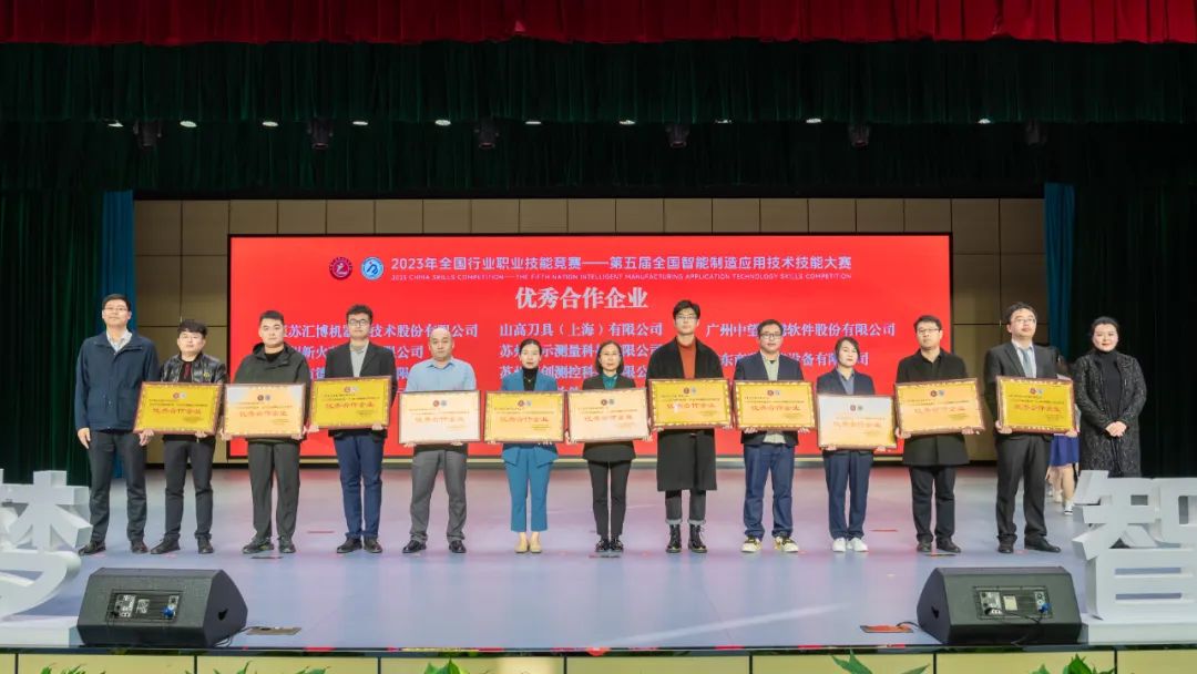 国产精品扒开腿做爽爽爽日本无码