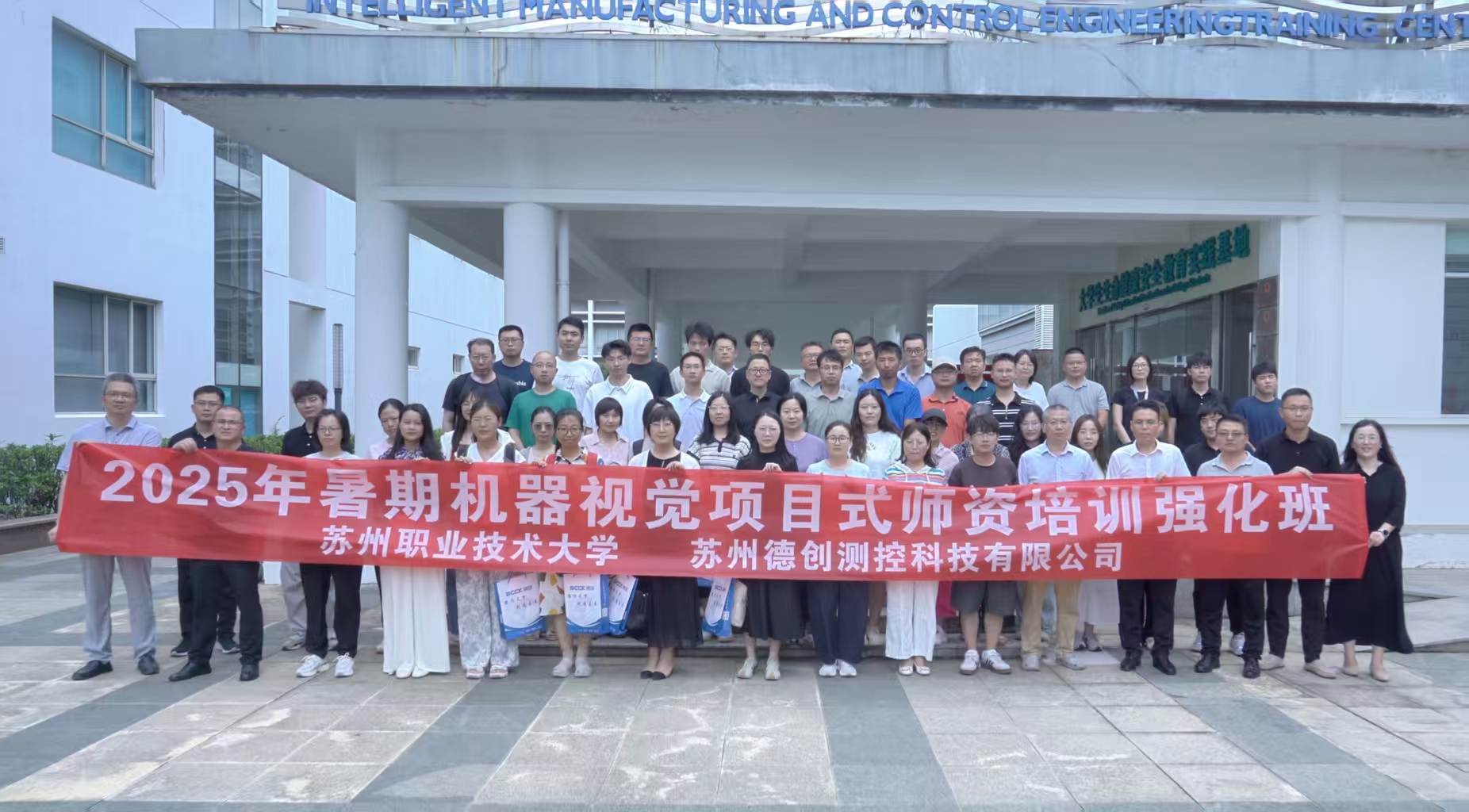 国产精品扒开腿做爽爽爽日本无码