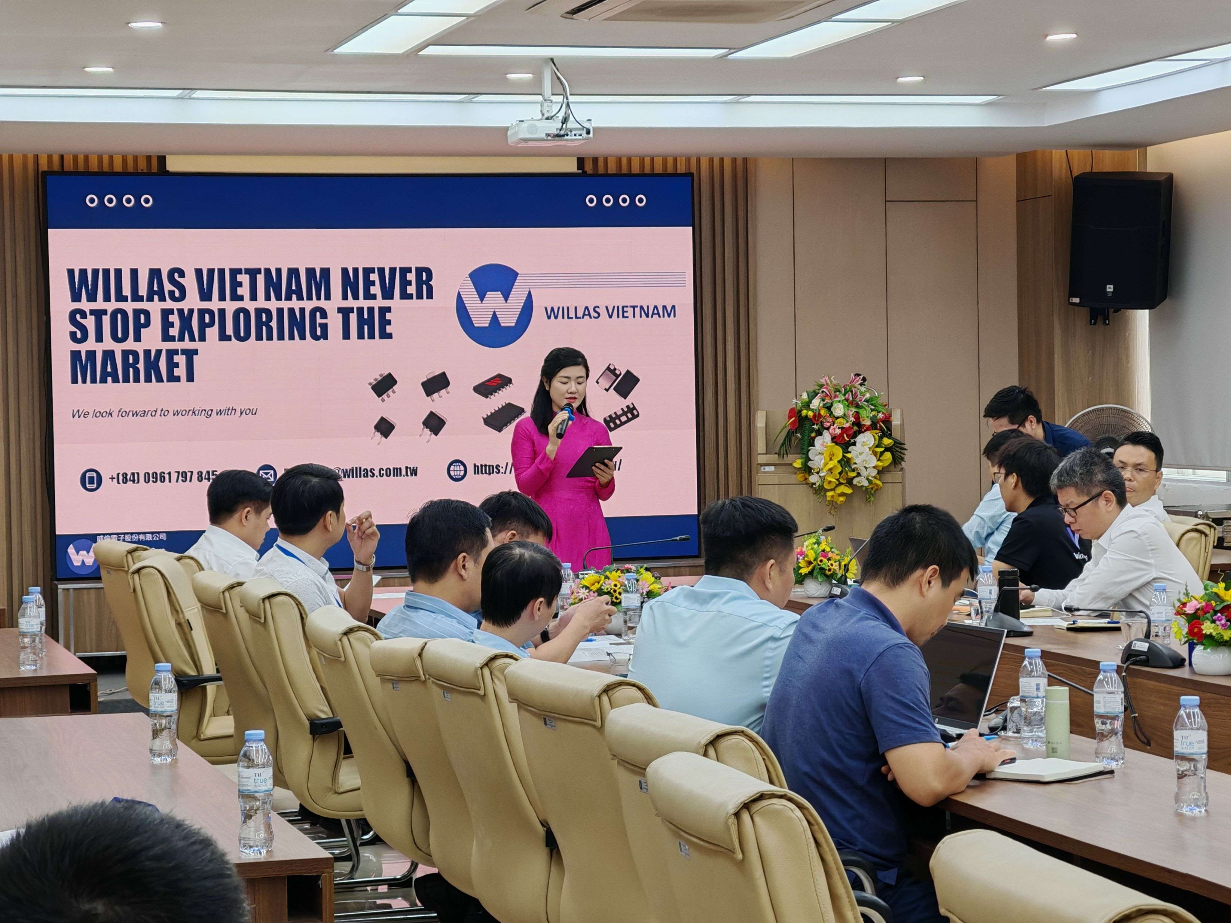 国产精品扒开腿做爽爽爽日本无码