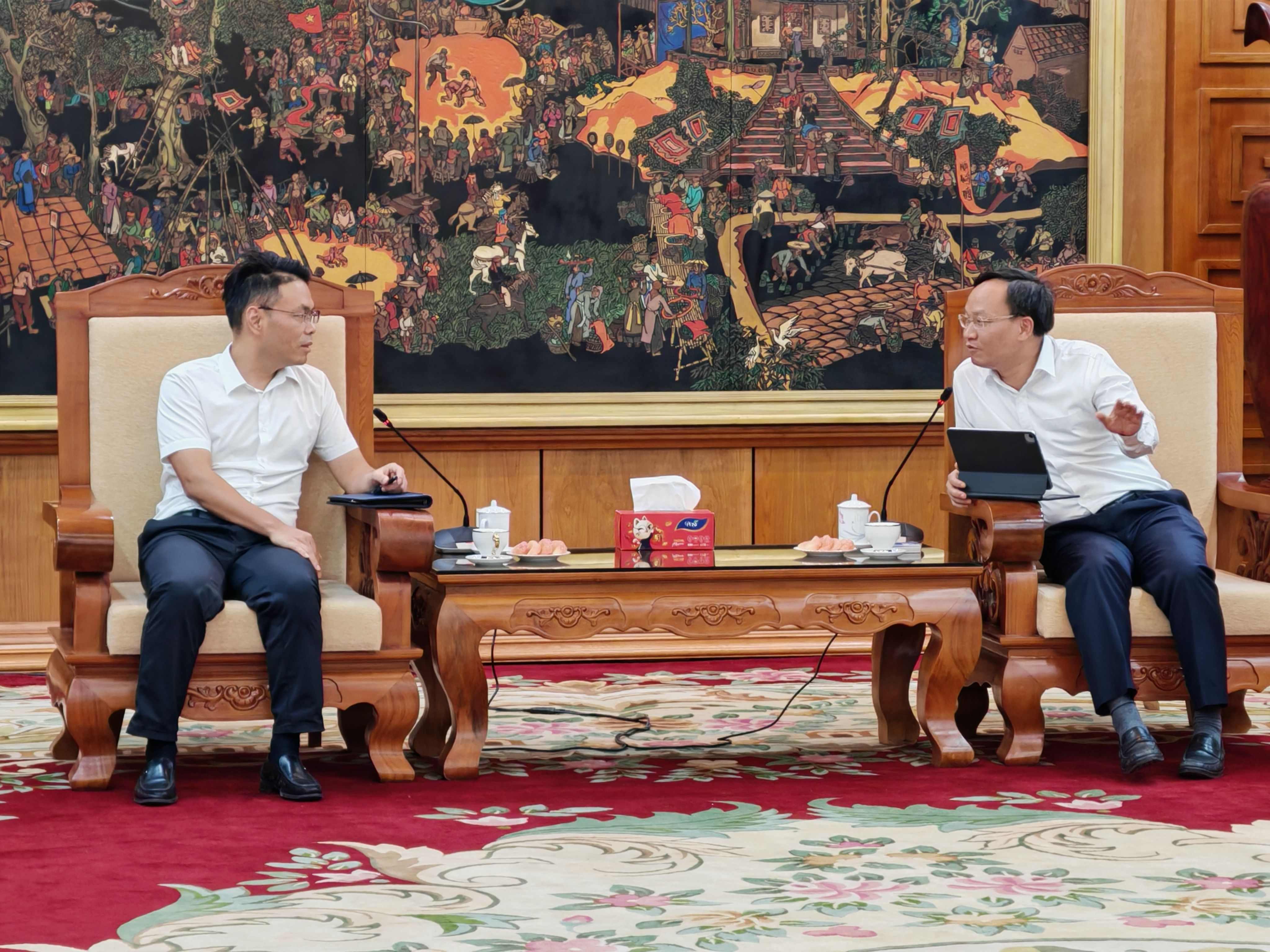 国产精品扒开腿做爽爽爽日本无码