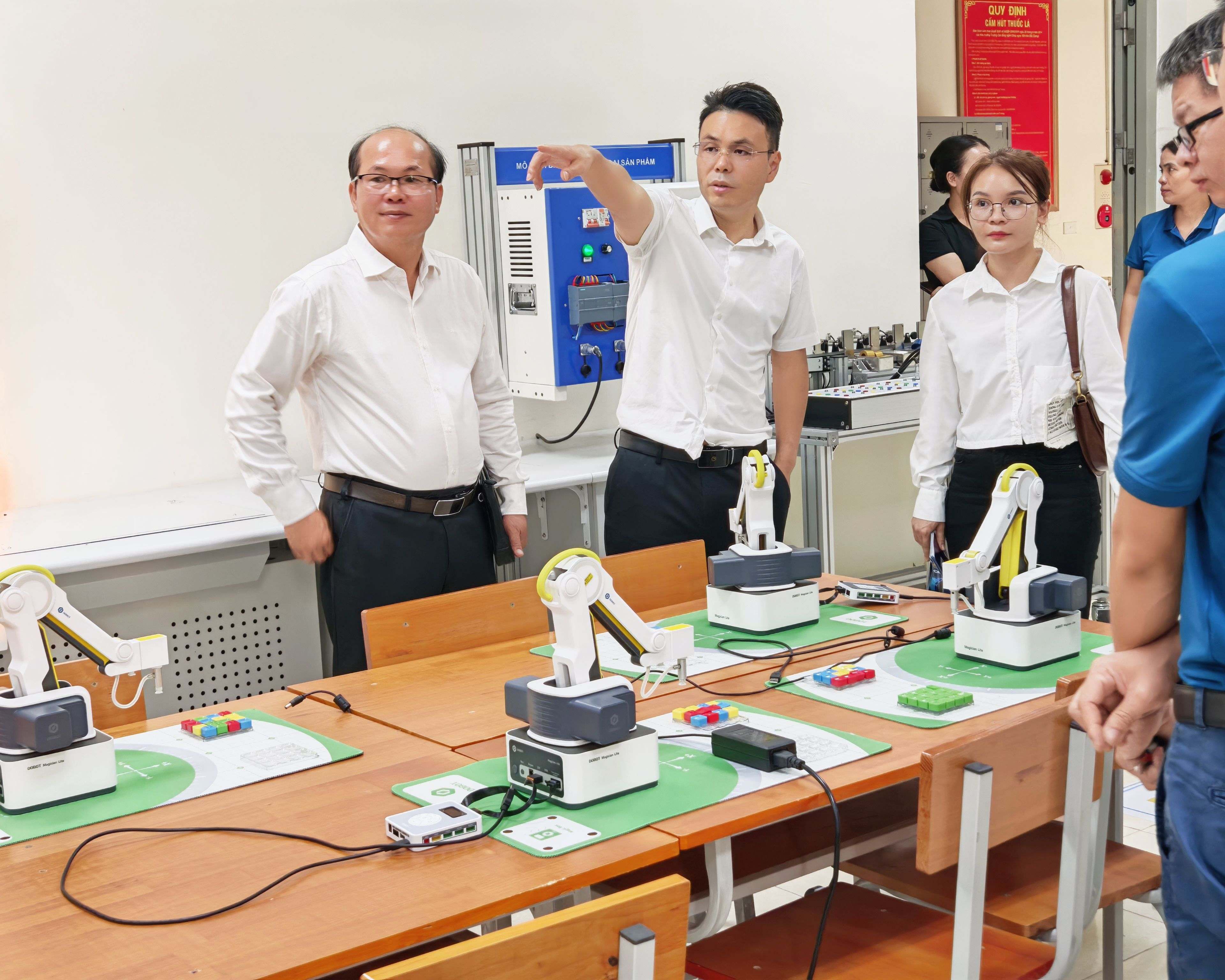 国产精品扒开腿做爽爽爽日本无码