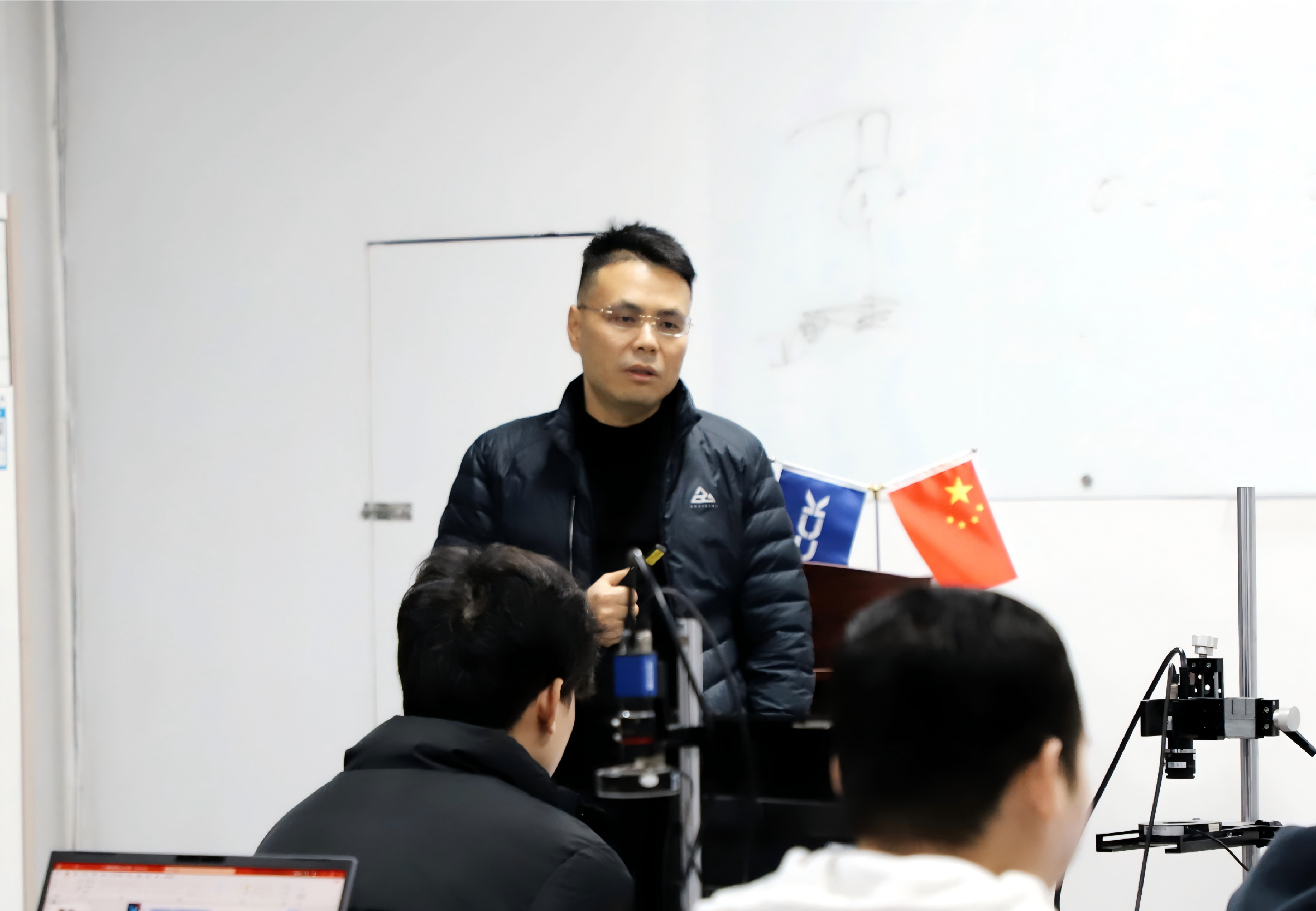 国产精品扒开腿做爽爽爽日本无码