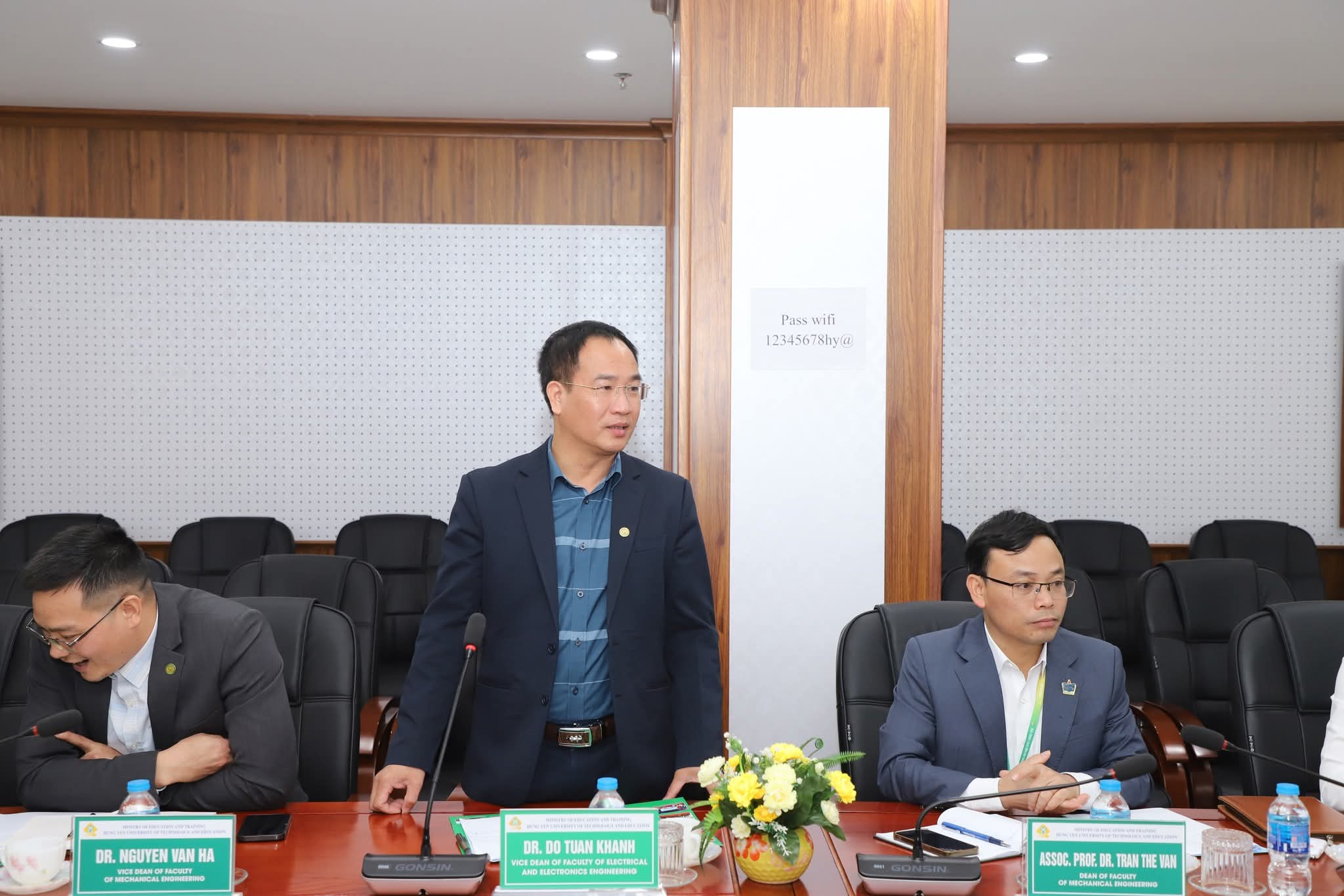 国产精品扒开腿做爽爽爽日本无码