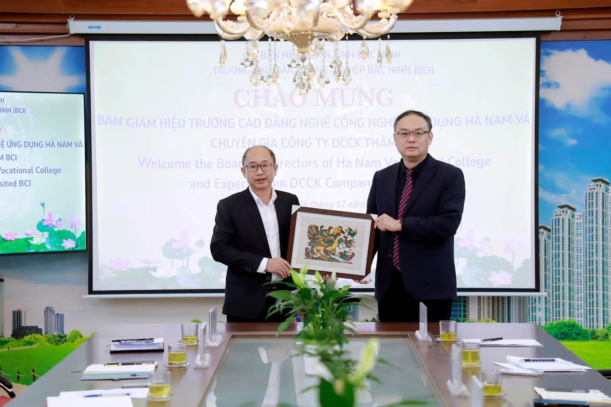 国产精品扒开腿做爽爽爽日本无码