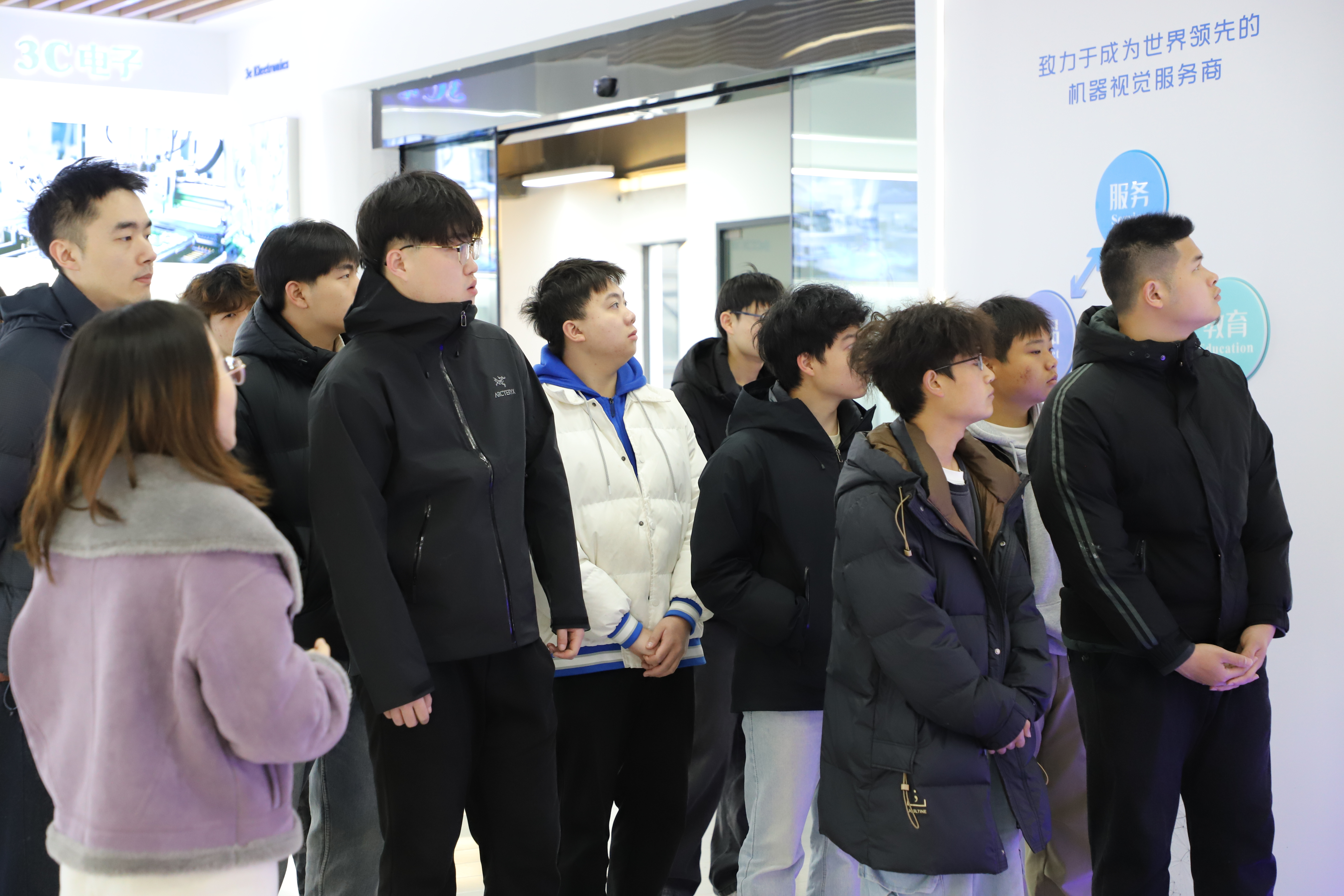 国产精品扒开腿做爽爽爽日本无码